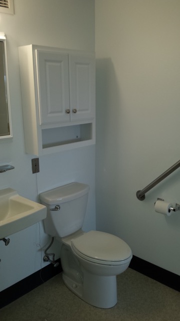 Accessible One Bedroom Apartment Bathroom