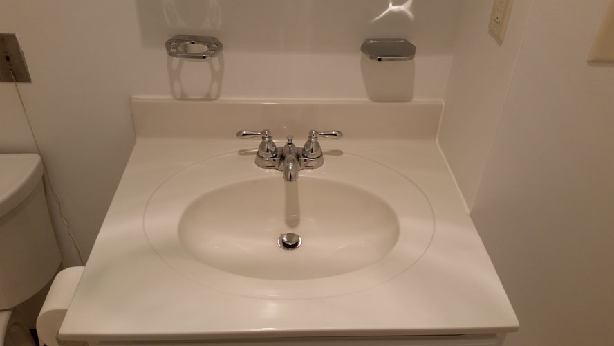 Senior Efficiency Apartment Bathroom Sink